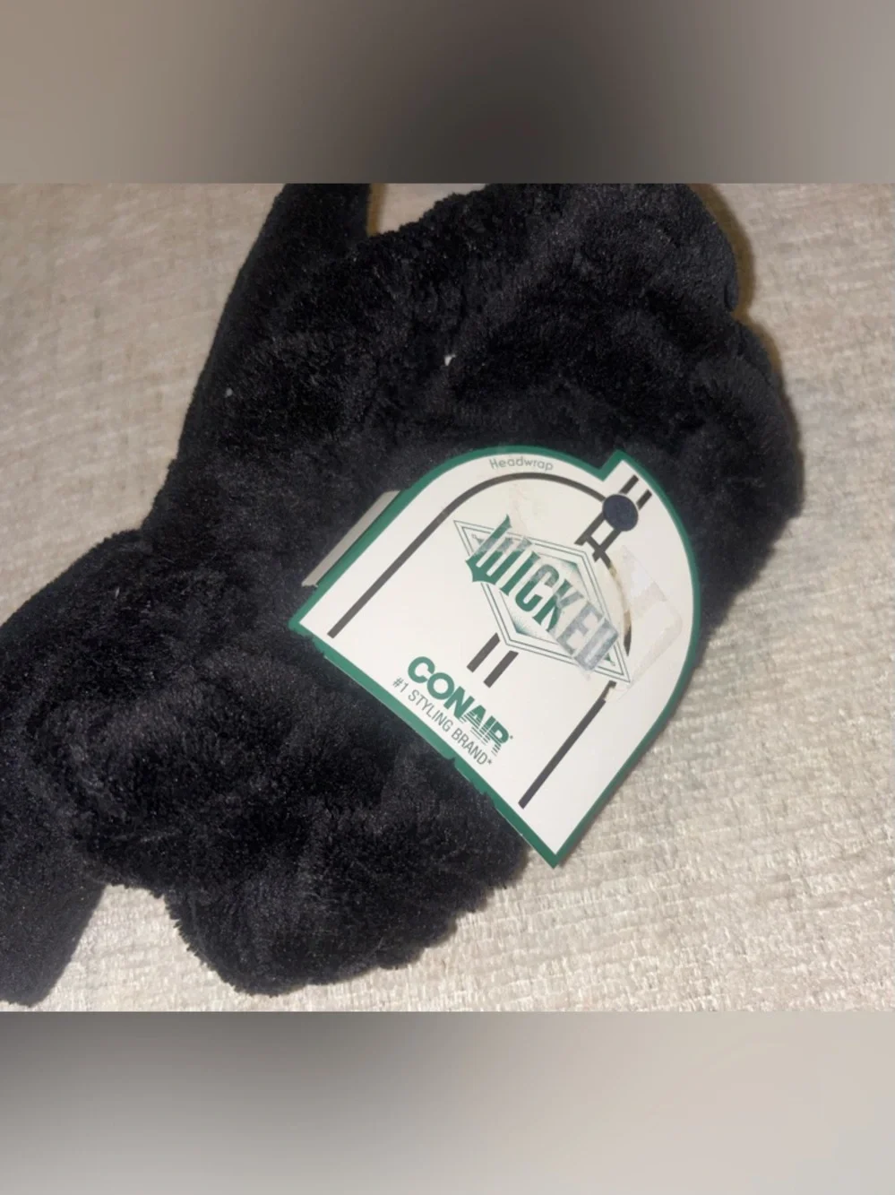 Conair Wicked NWT Headband Black Plush Bow Rhinestone GRWM Hair Wrap Glam Cozy